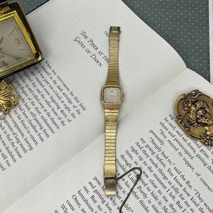 Vintage Gold Tone Seiko Women's Watch